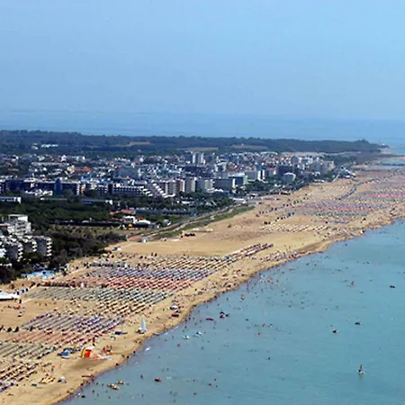 In 24443 Daire Bibione